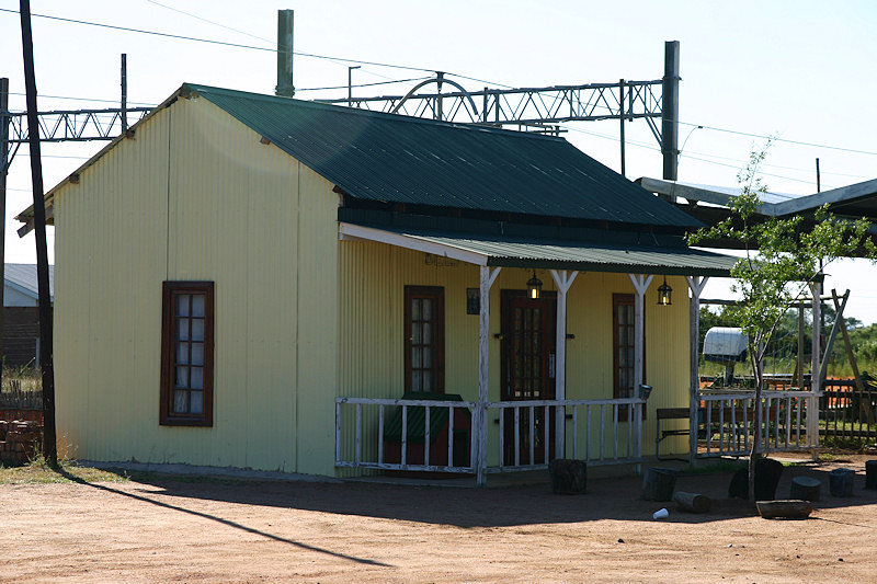 Beestekraal Station - K R Wilson-Smith 7 Mar 2010