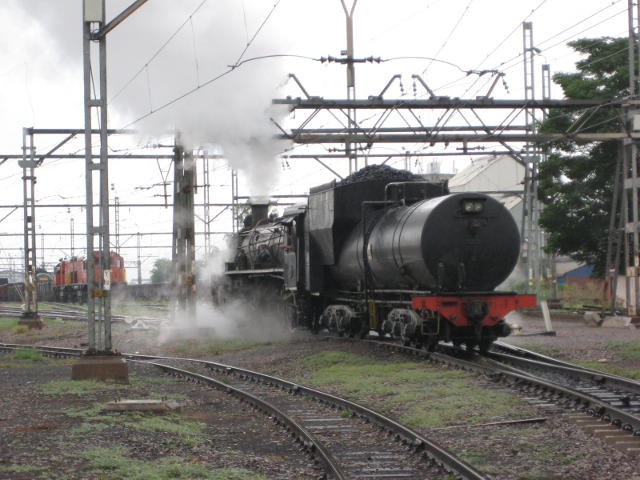 2650 runs through the TFR yard on no 2 road to couple onto her train at the western end