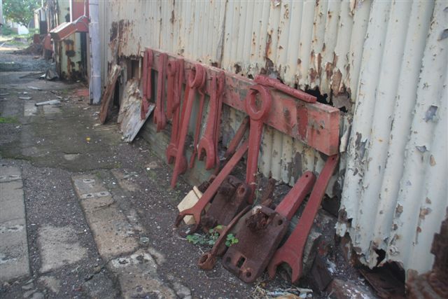 spanner rack