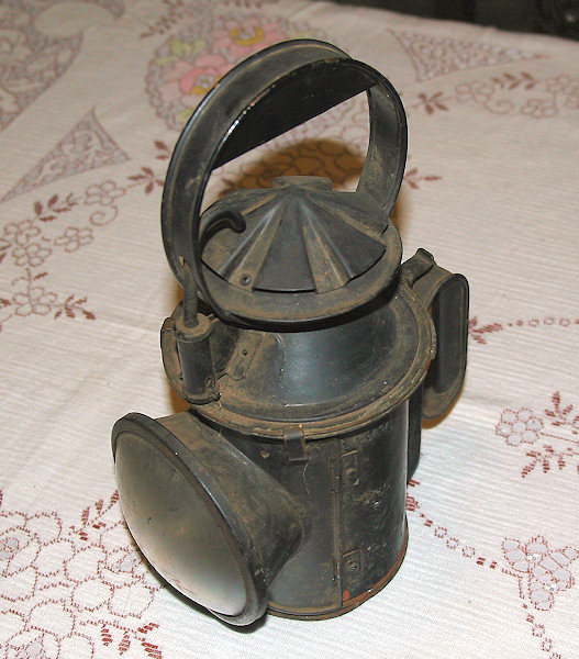 LAMP1.JPG