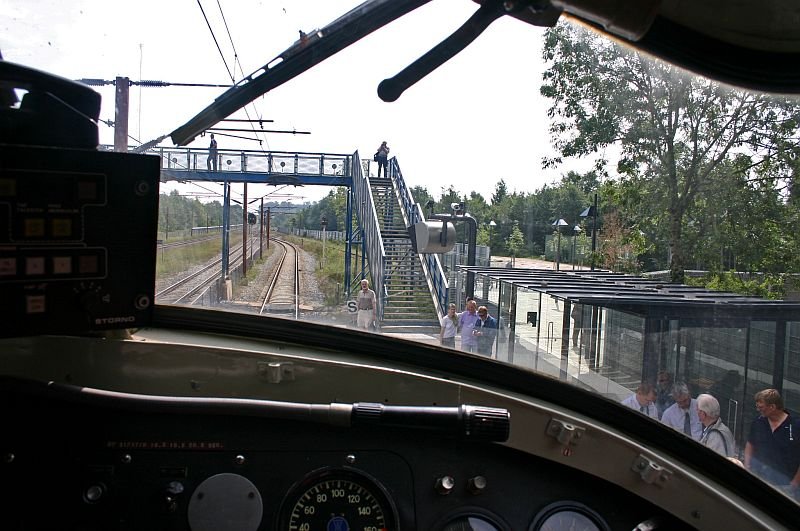 This is it how it looks out of the route if you are inside the driver's cab