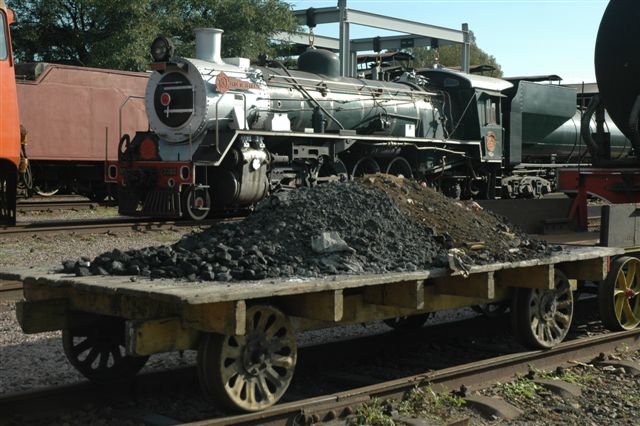 Ash and train: The trolley used for removing any ash and rubbish that accumulates in a loco depot. At rest is the 19D