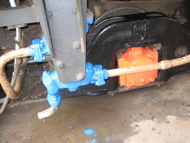 Driver's side injector - blue for water