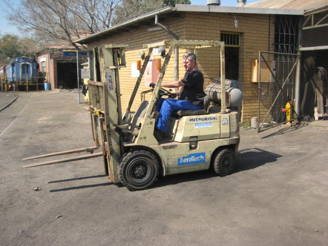 forklift_IMG_3480.JPG