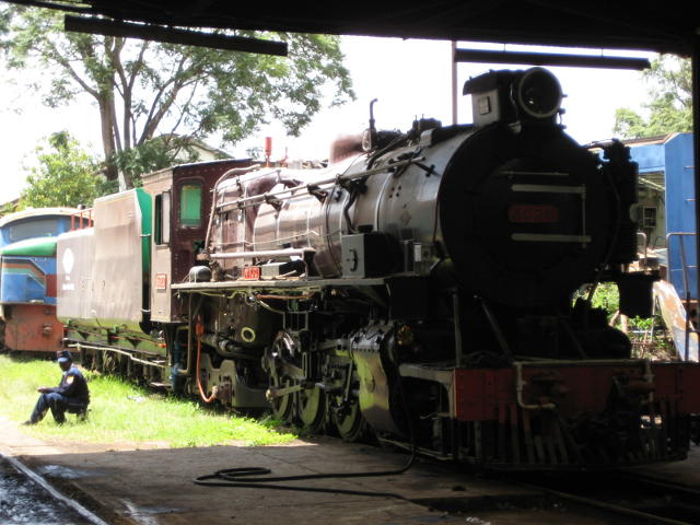3020 stands half in the sun. The three locos have their own 24-hour security (on top of the normal security in the workshop), here seen enjoying the sun.