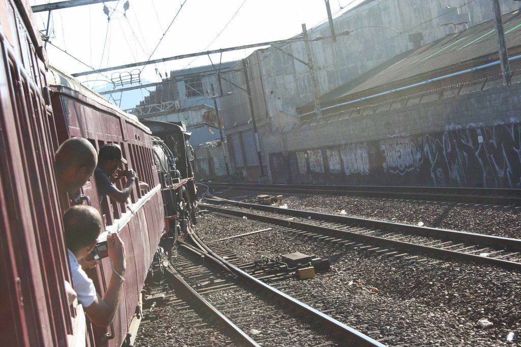 Crossing over four lines to get back to platform 22