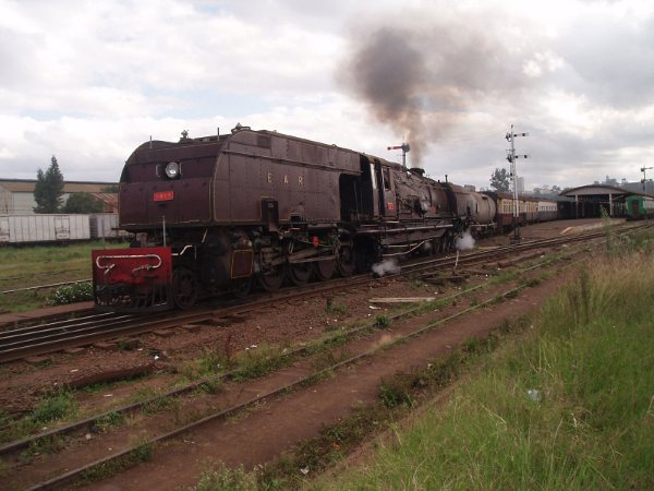 5918 stands with her train ready to depart from Nairobi Station