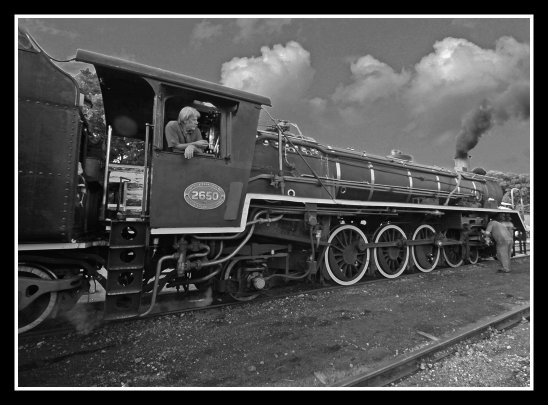 2650 with driver Willem<br /><br />Photo by Gerda Nobbs December 2007