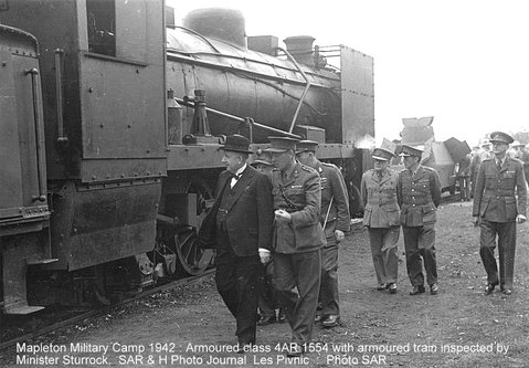 Mapleton+armoured+train515.jpg