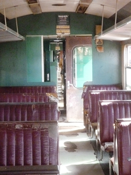 110517Tu-P1000142-Nairobi-commuter_carriage-RSmith.jpg