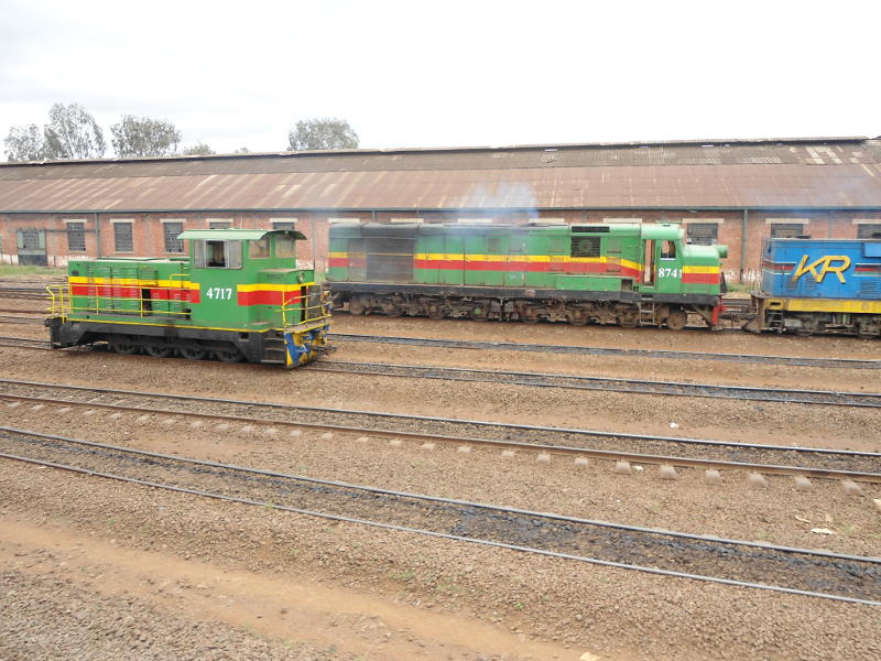 Crossing 4717 and 8741, both smartly turned out in RVR livery, in Nairobi