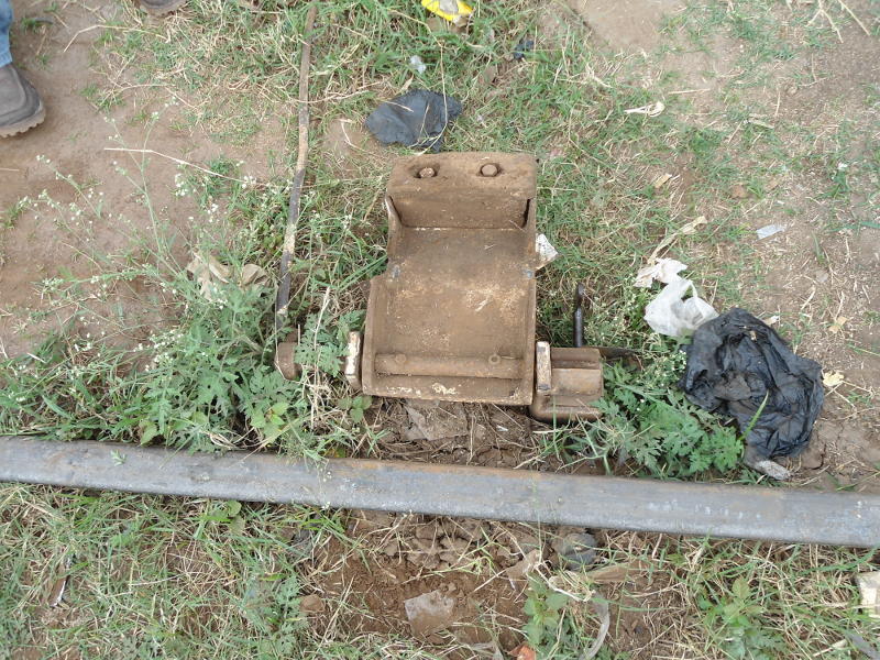 Derailer off