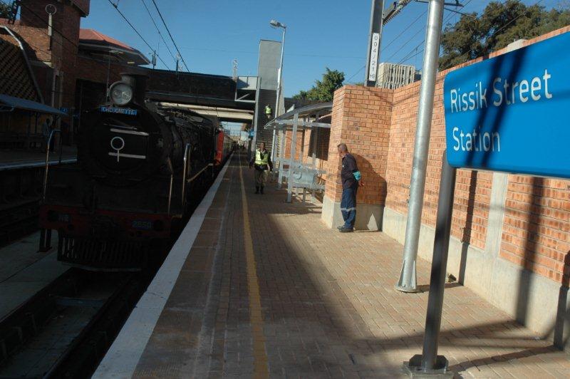 The new style PRASA station signs and an old style steam loco at Rissik!