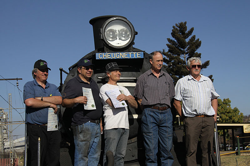 l to r: Tony, Gabor, Nathan and instructors Michiel and Cliff