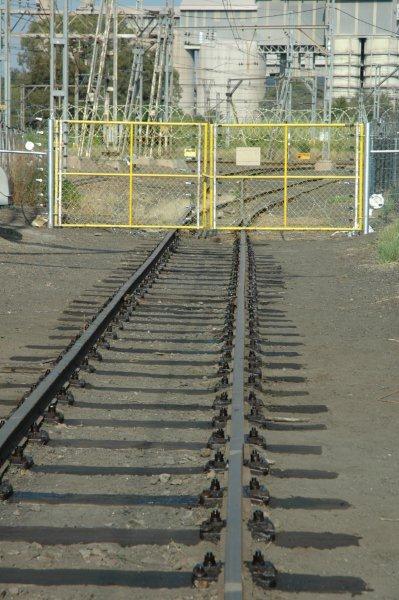 The finished product. Track cleared and sleepers oiled plus the gate was painted!