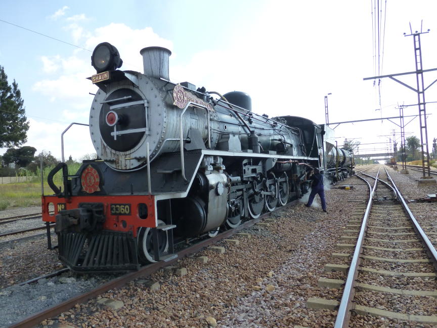 3360 stands at Rayton for fire cleaning