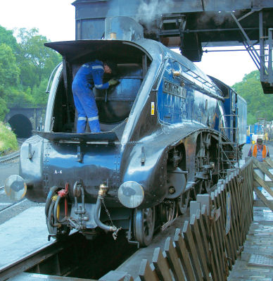 With the Cod's Mouth fully open a conventional smoke box door is revealed