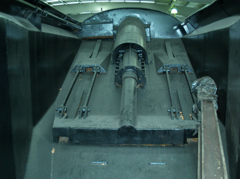 LMS 4-6-2 the coal pusher in the tender (The rods on the lower right in the photo are not part of the pusher and are there for storage only)