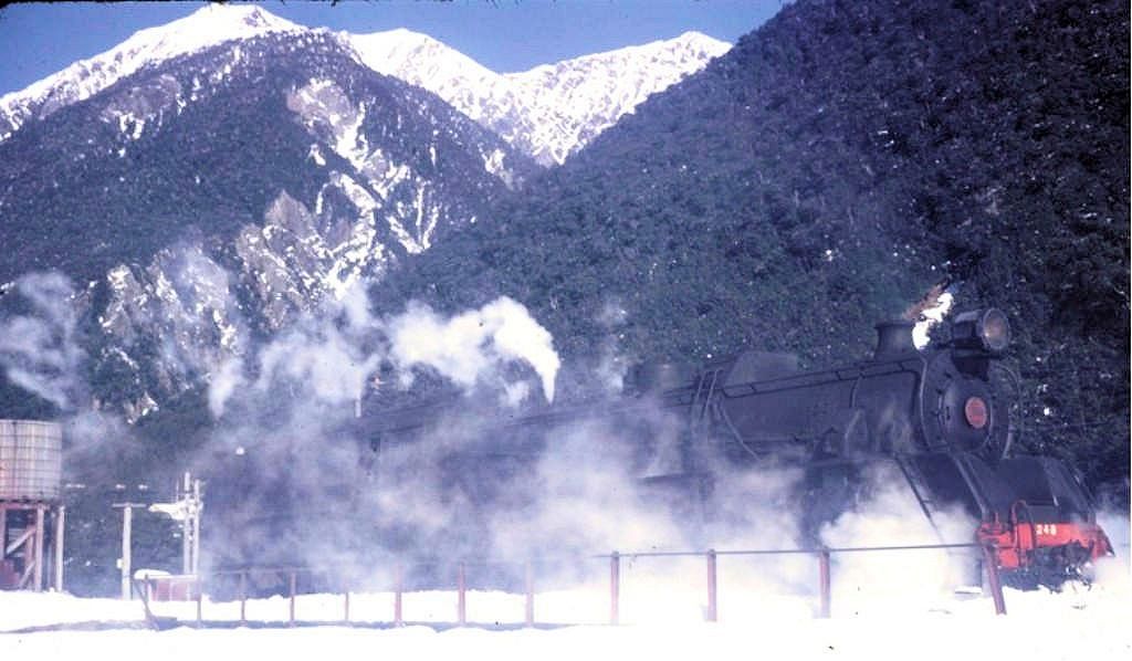Arthurs Pass, South Island New Zealand Ja 1248 1968-07-14