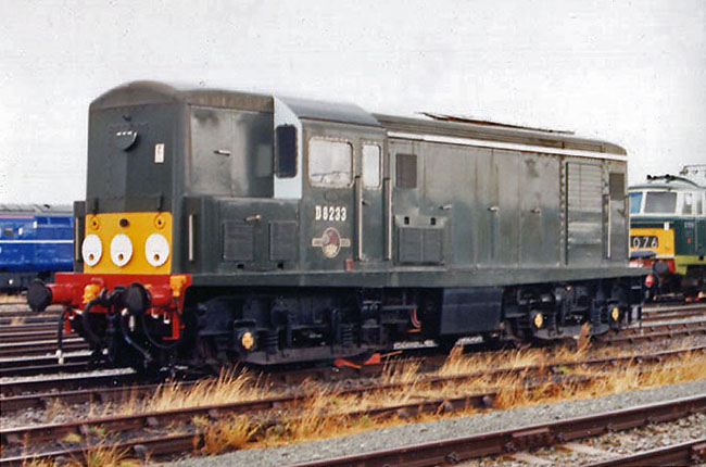 D8233