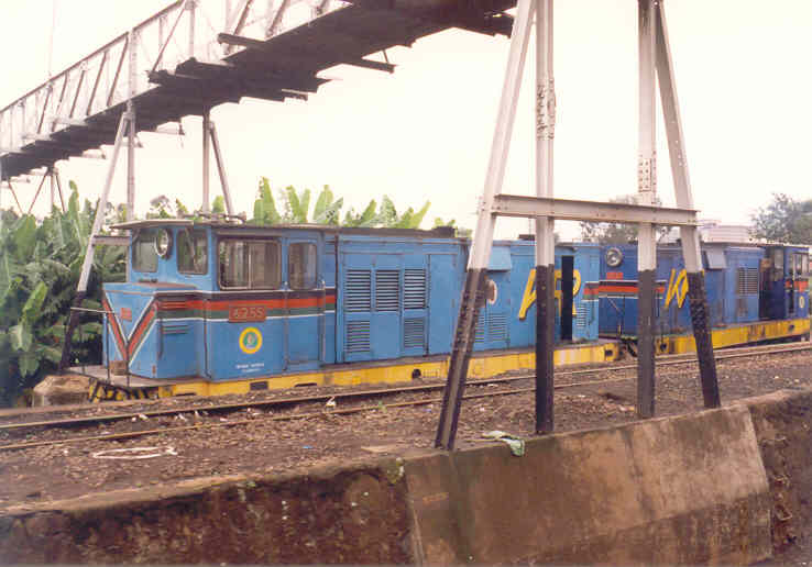 Somewhere between Nairobi and Mombasa