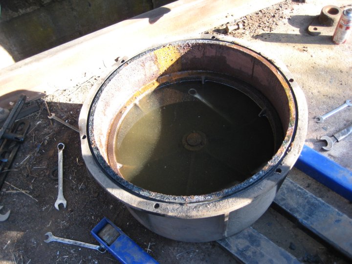 Vacuum pan, water and submerged spanner