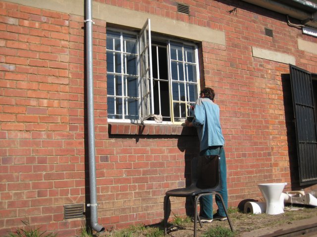 Painting the window on the platform side