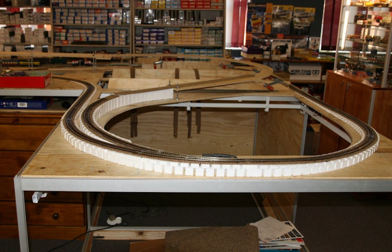 This view clearly shows the turnout to the top level.