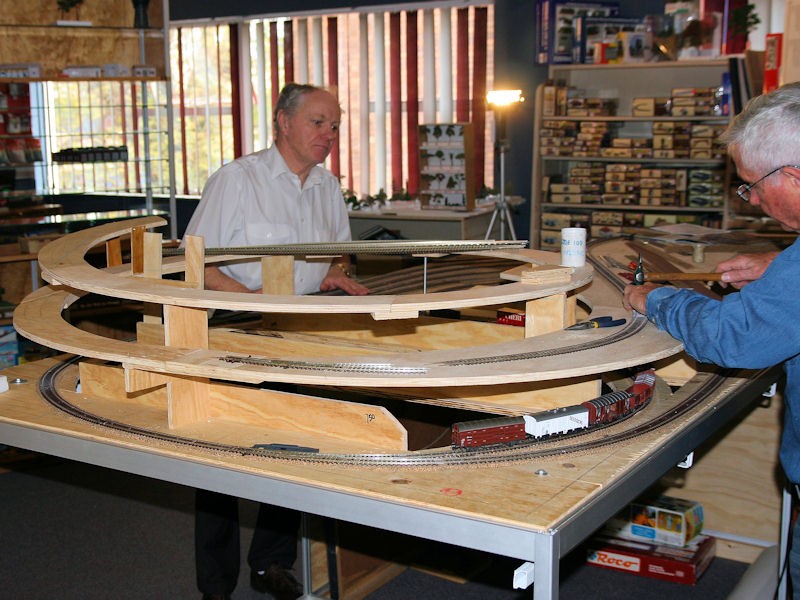 Photo 3. One side of the spiral. Just to the left of the wagons is a two sided constriction near the switch/points. This is a section in place for the tunnel mouth which will be built here.