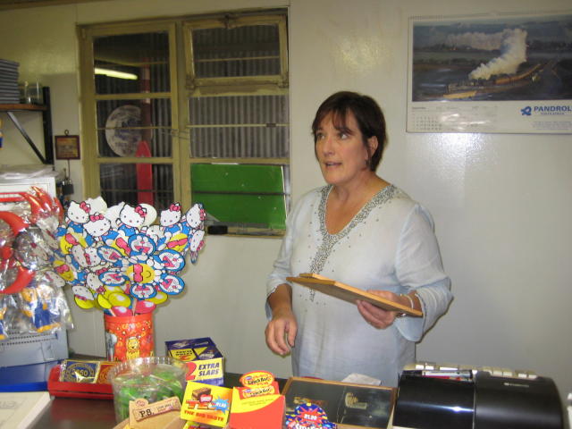 ...but Lindie isn't falling for it<br /><br />Photo by John