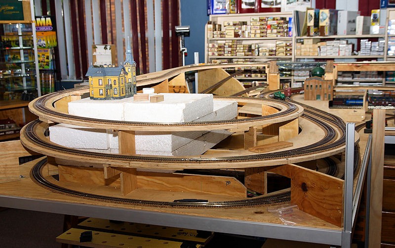 Photo 1 shows the left upper spiral as a reference starting point