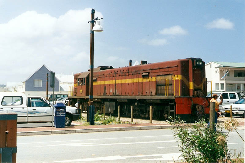 Heading for the turntable. Knysna