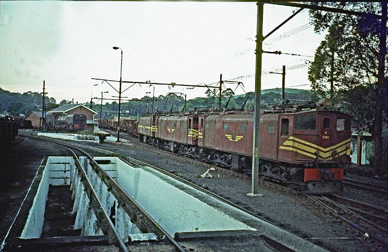 1Es leaving Umzinto NATAL  October 1974_edited-1.jpg
