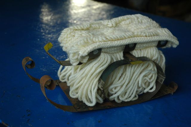 No grease pads for these locomotives, only an oil pad!