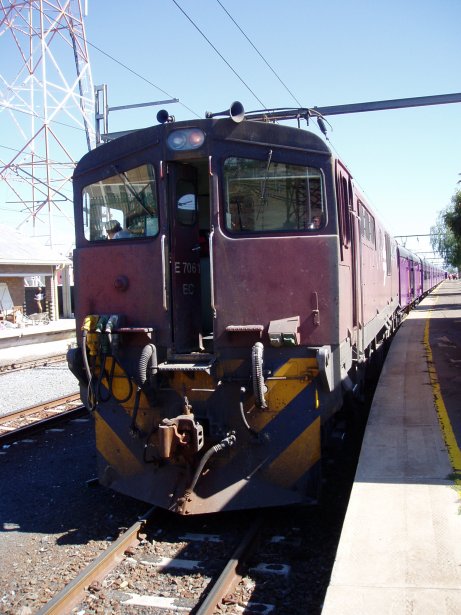 7E at De Aar<br /><br />Photo by John Ashworth 02/11/07