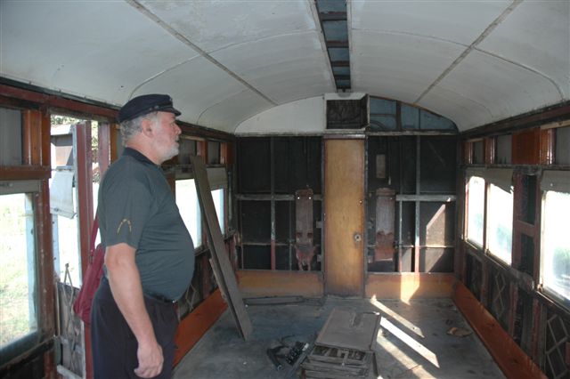 Kobus Steyn has a look at the gutted interior of the latest restoration project. This is how our coaches look at the onset of the project. To date, all the wood has been sanded and varnished, the roof is receiving attention and by end of November, there should be considerable progress.