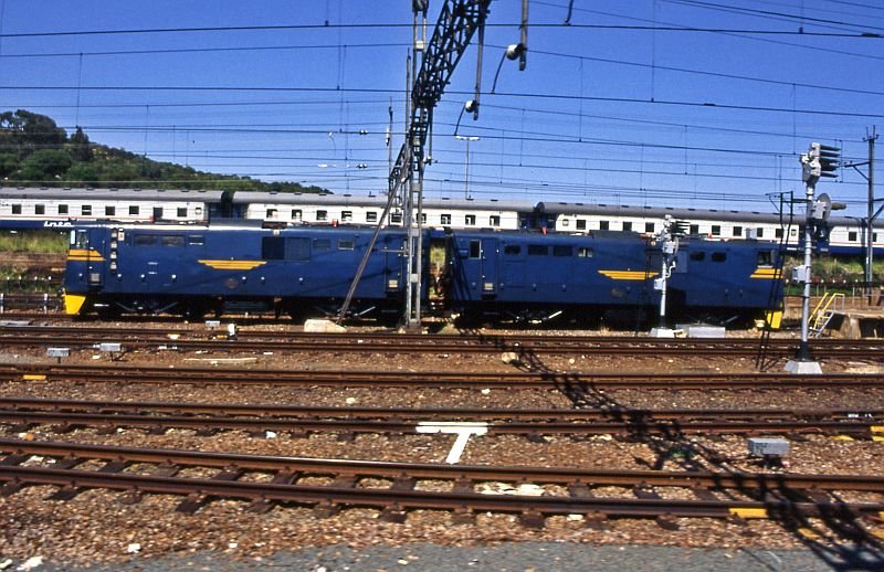 6E1 standing near the station of Pretoria